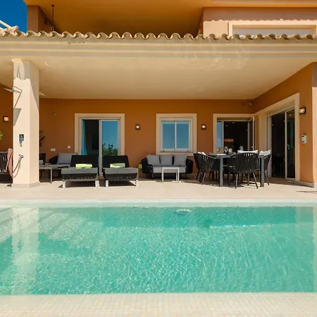 Private Heatable Infinity Pool With Sea Views In La Mairena, Marbella *